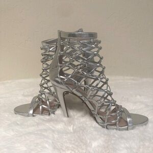 Steve Madden size 8 silver caged heels